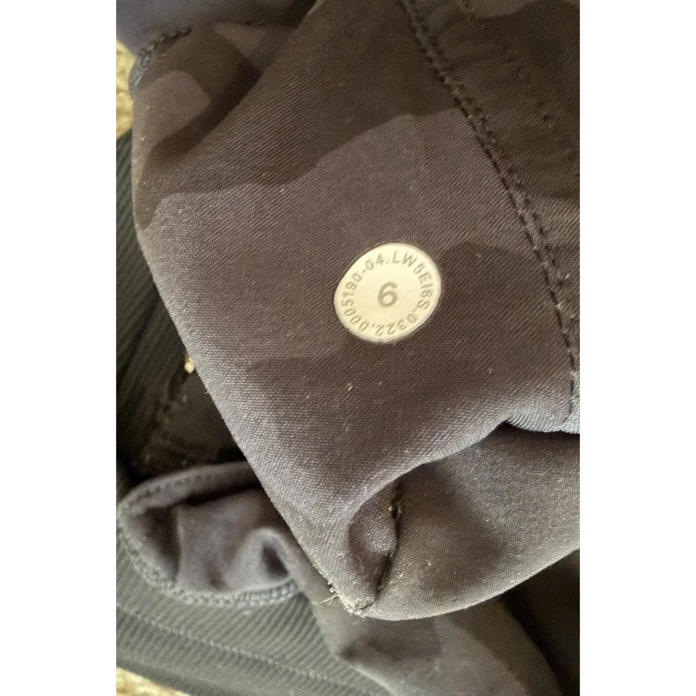 Lululemon Dance Studio Jogger Women 6 Black Camo Heritage 365 Camo Deep Coal